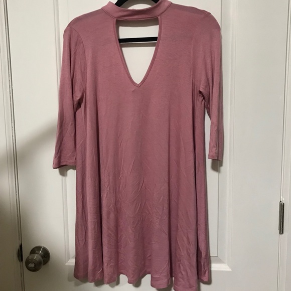 HeartSoul Dresses & Skirts - Mauve V-Neck Choker Dress